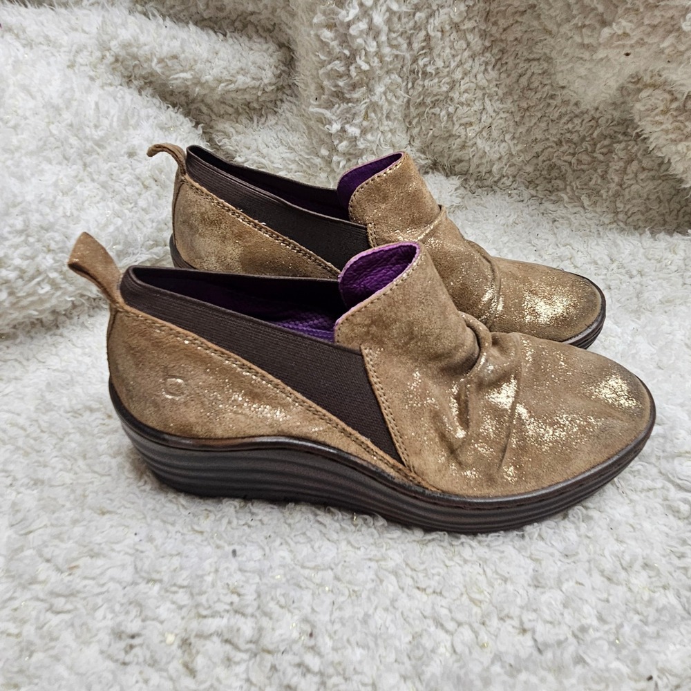 Bionica Gallant Metallic Suede Wedge Slip-on‎ sz 6.5